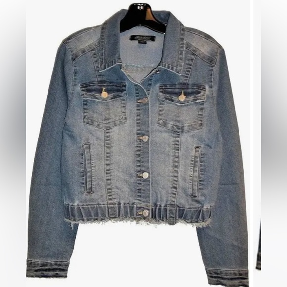 Denim jacket, medium wash - Picture 4 of 4